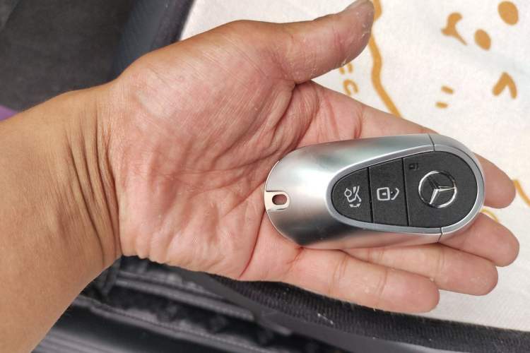 Used Mercedes-Benz C-Class 2022 C 260 L Vehicle Key