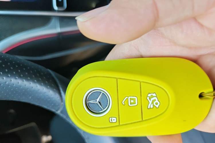Used Mercedes-Benz C-Class 2022 C 260 L Sport Edition Vehicle Key