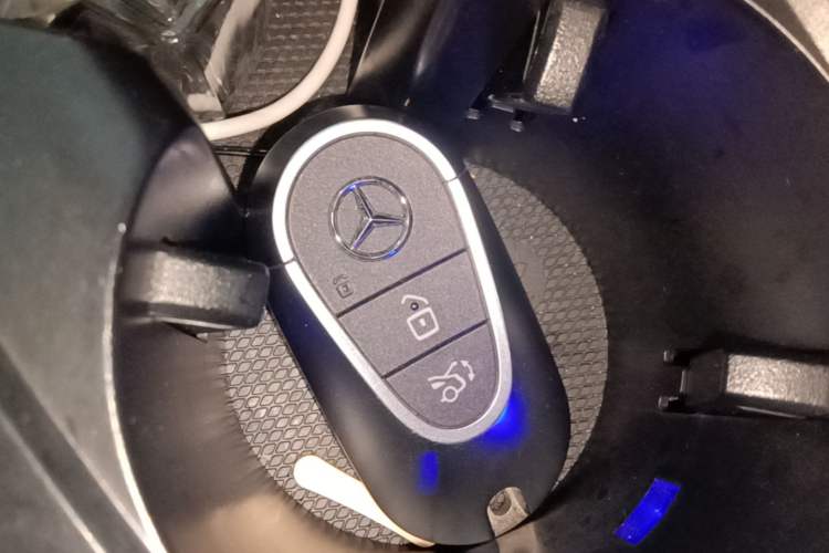 Used Mercedes-Benz C-Class 2022 C 200 L Sport Edition Vehicle Key