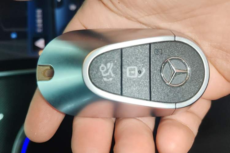 Used Mercedes-Benz C-Class 2022 C 260 L Sport Edition Vehicle Key