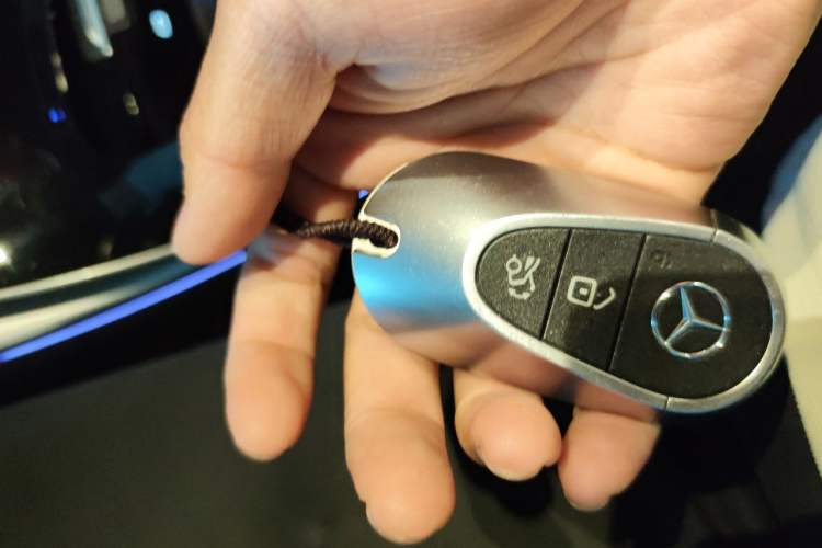 Used Mercedes-Benz C-Class 2022 Restyled C 260 L Sport Edition Vehicle Key