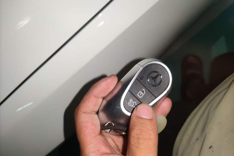Used Mercedes-Benz C-Class 2022 C 200 L Sport Edition Vehicle Key