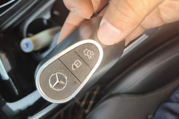 Used Mercedes-Benz C-Class 2022 C 260 L Sport Edition Vehicle Key