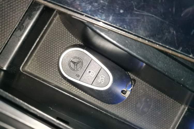 Used Mercedes-Benz C-Class 2022 Restyled C 200 L Sport Edition Vehicle Key