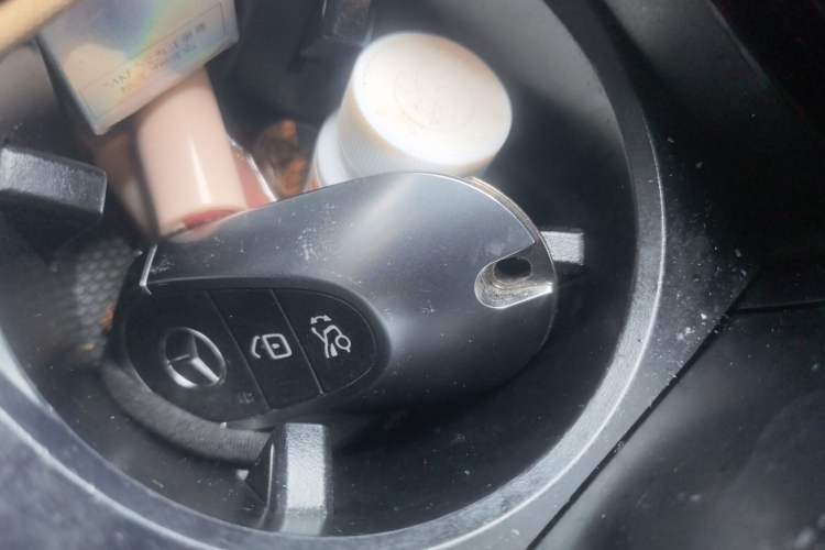 Used Mercedes-Benz C-Class 2022 Restyled C 260 L Sport Edition Vehicle Key