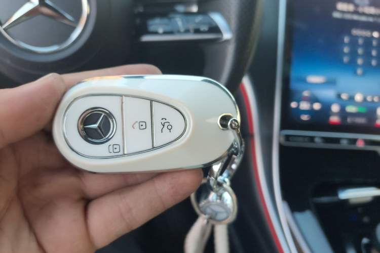 Used Mercedes-Benz C-Class 2022 C 260 L Sport Edition Vehicle Key