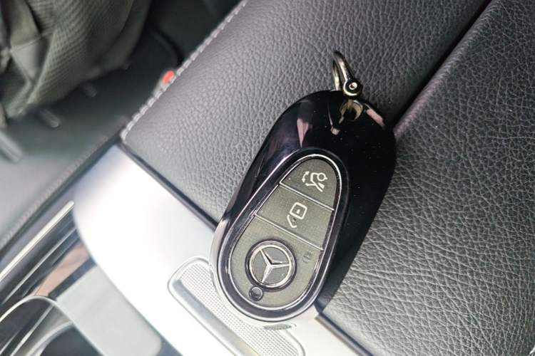Used Mercedes-Benz C-Class 2022 C 200 L Sport Edition Vehicle Key