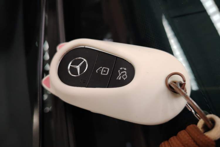 Used Mercedes-Benz C-Class 2022 C 260 L Obsidian Night Sport Edition Vehicle Key