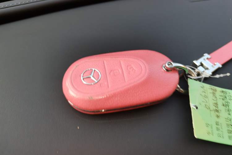 Used Mercedes-Benz C-Class 2022 Restyled C 260 L Sport Edition Vehicle Key