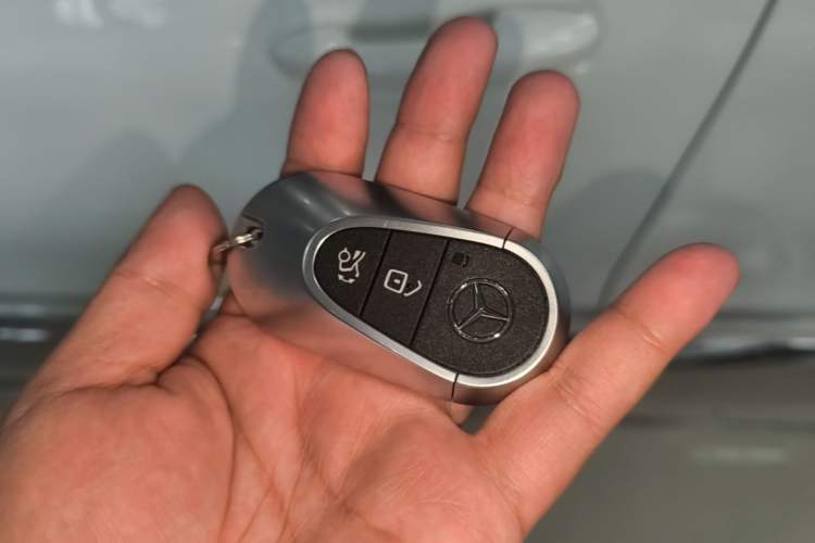 Used Mercedes-Benz C-Class 2022 Restyled C 260 L Sport Edition Vehicle Key