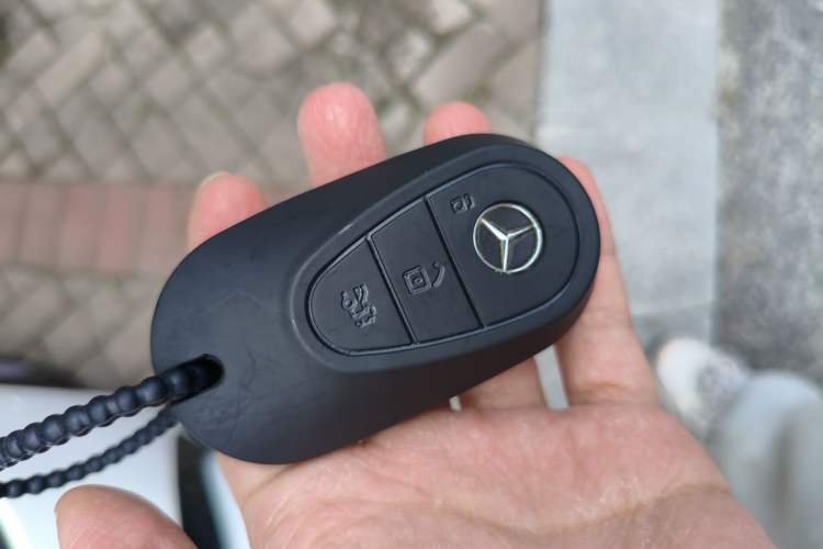 Used Mercedes-Benz C-Class 2022 Restyled C 260 L Sport Edition Vehicle Key
