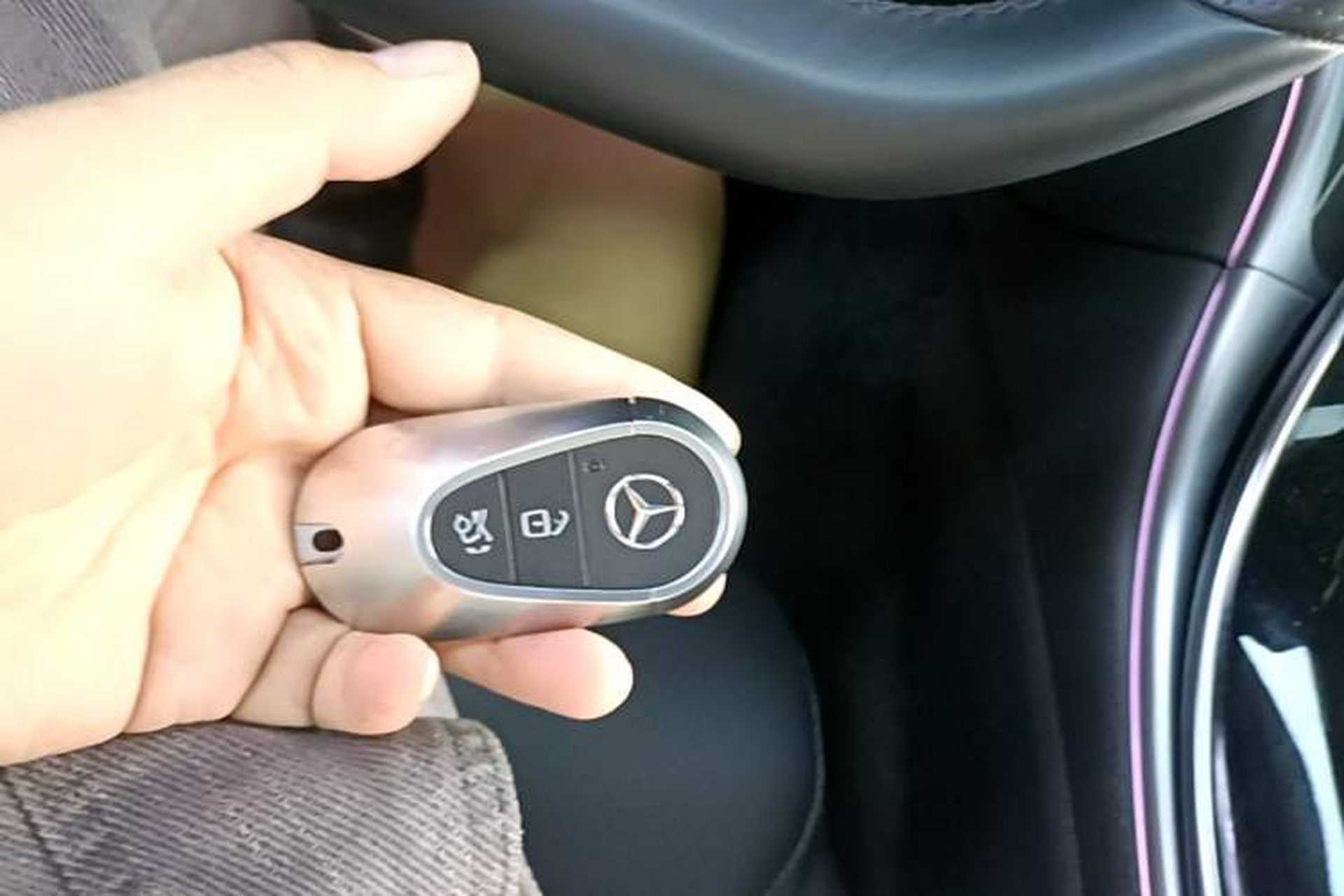 Used Mercedes-Benz C-Class 2022 Restyled C 260 L Sport Edition Vehicle Key