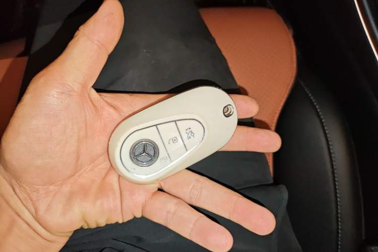 Used Mercedes-Benz C-Class 2022 C 260 L Sport Edition Vehicle Key