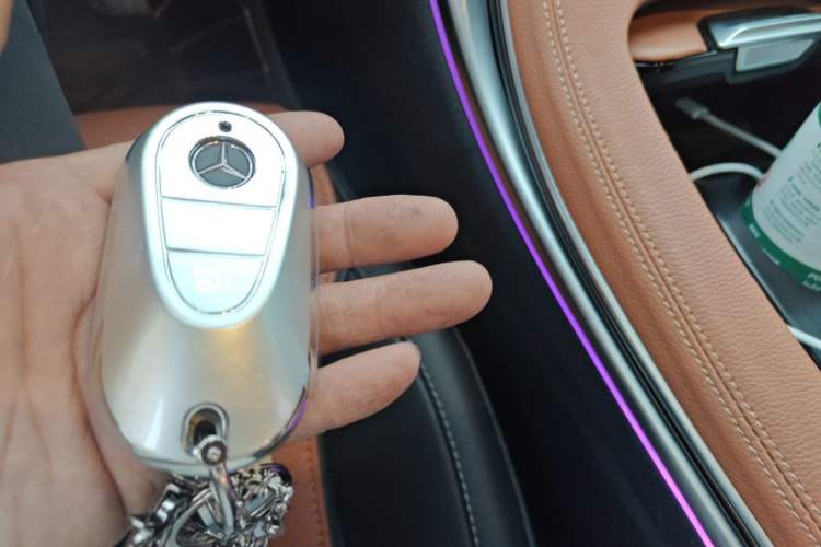 Used Mercedes-Benz C-Class 2022 Restyled C 200 L Sport Edition Vehicle Key