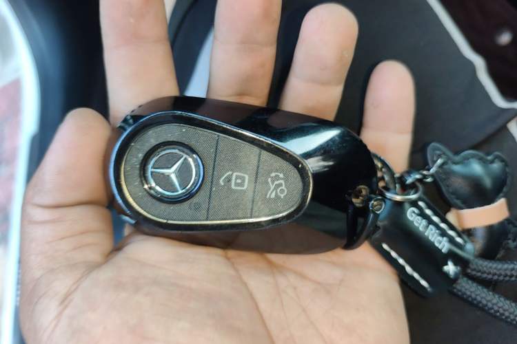 Used Mercedes-Benz C-Class 2022 Restyled C 260 L Sport Edition Vehicle Key