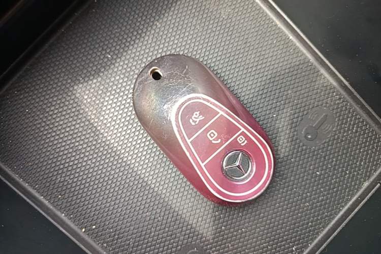 Used Mercedes-Benz C-Class 2022 C 200 L Sport Edition Vehicle Key