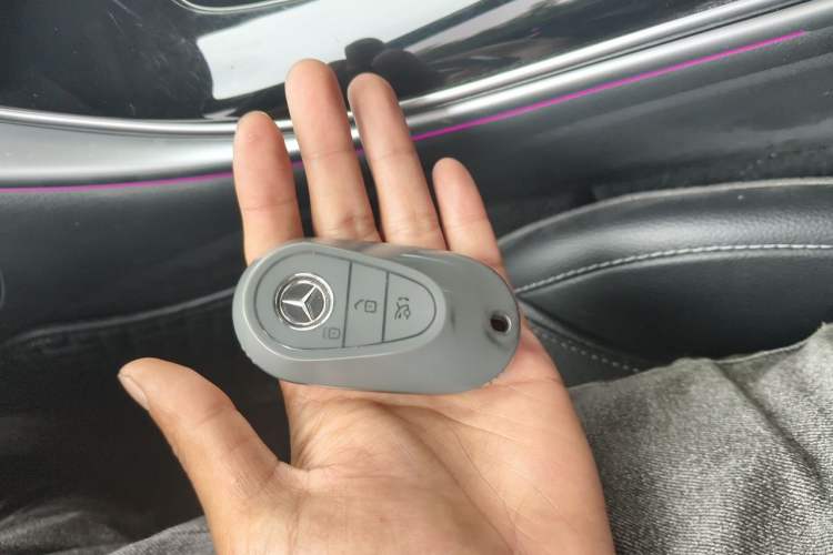 Used Mercedes-Benz C-Class 2022 Restyled C 260 L Sport Edition Vehicle Key