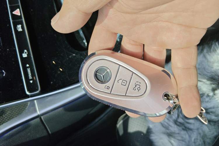 Used Mercedes-Benz C-Class 2022 Restyled C 260 L Sport Edition Vehicle Key