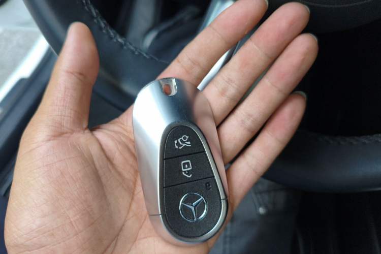 Used Mercedes-Benz C-Class 2022 C 260 L Obsidian Night Sport Edition Vehicle Key