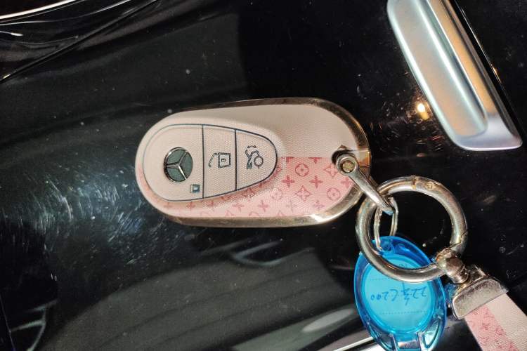 Used Mercedes-Benz C-Class 2022 C 200 L Sport Edition Vehicle Key