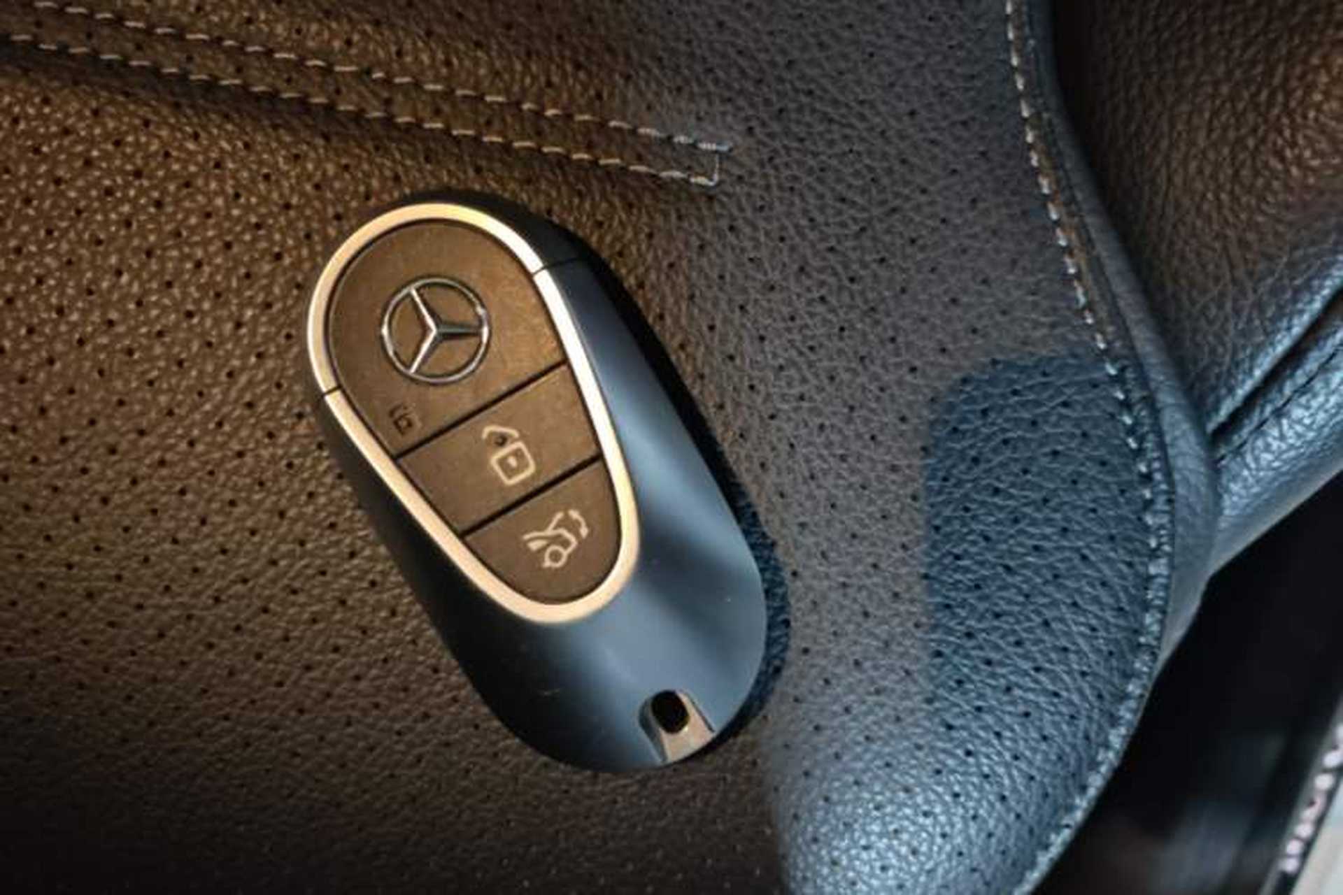 Used Mercedes-Benz C-Class 2022 Restyled C 260 L Sport Edition Vehicle Key