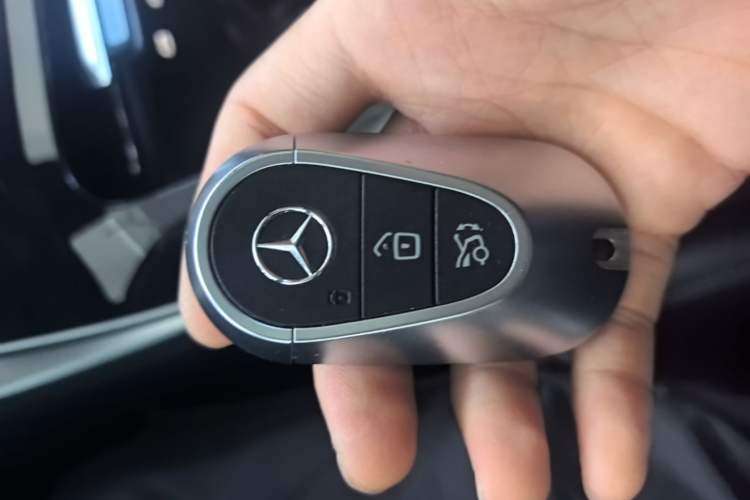 Used Mercedes-Benz C-Class 2022 Restyled C 200 L Sport Edition Vehicle Key