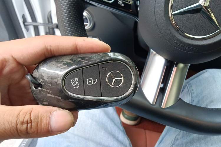 Used Mercedes-Benz C-Class 2022 C 260 L Obsidian Night Sport Edition Vehicle Key