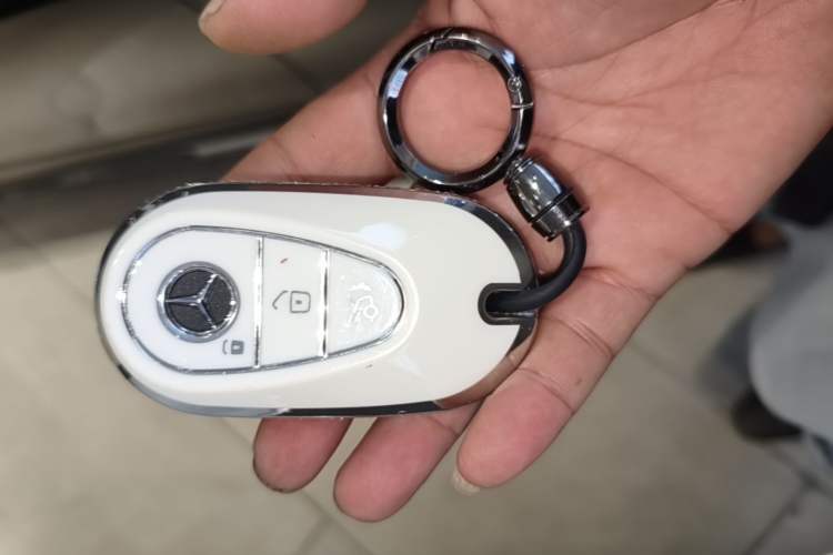 Used Mercedes-Benz C-Class 2022 Restyled C 260 L Sport Edition Vehicle Key