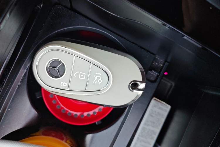Used Mercedes-Benz C-Class 2022 C 260 L Sport Edition Vehicle Key