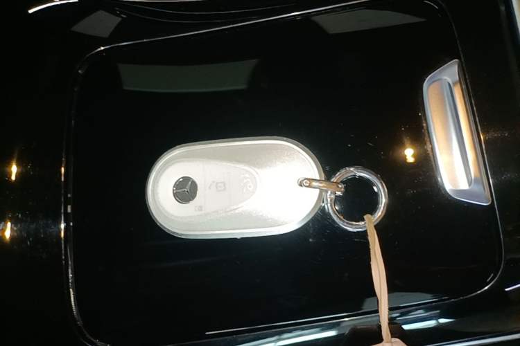 Used Mercedes-Benz C-Class 2022 Restyled C 200 L Sport Edition Vehicle Key