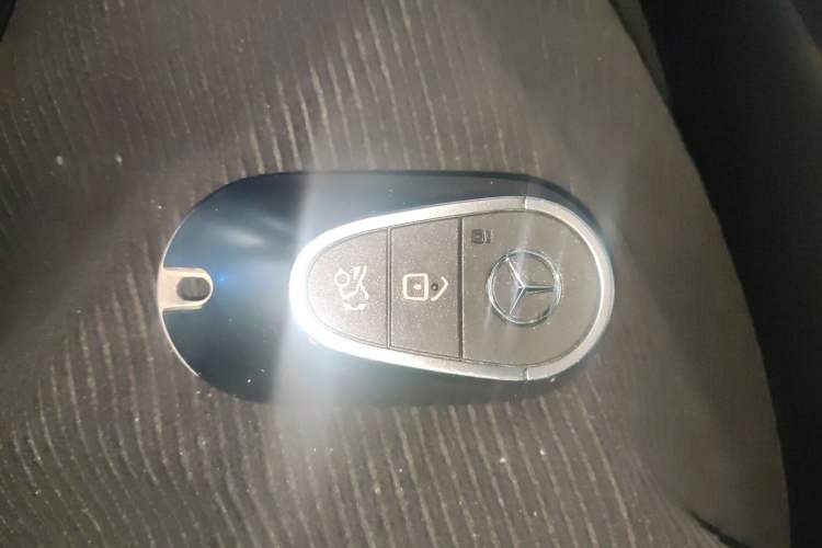 Used Mercedes-Benz C-Class 2022 C 200 L Sport Edition Vehicle Key