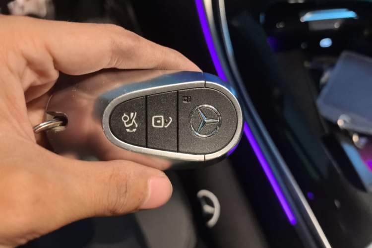 Used Mercedes-Benz C-Class 2022 C 260 L Sport Edition Vehicle Key