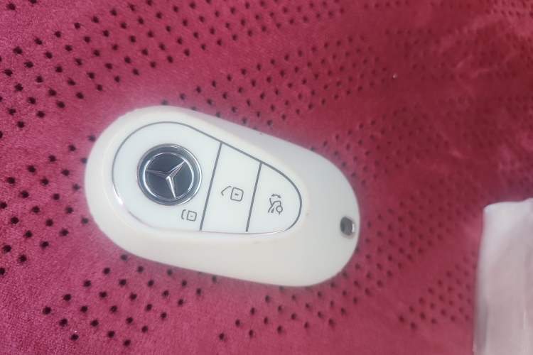 Used Mercedes-Benz C-Class 2022 Restyled C 200 L Sport Edition Vehicle Key