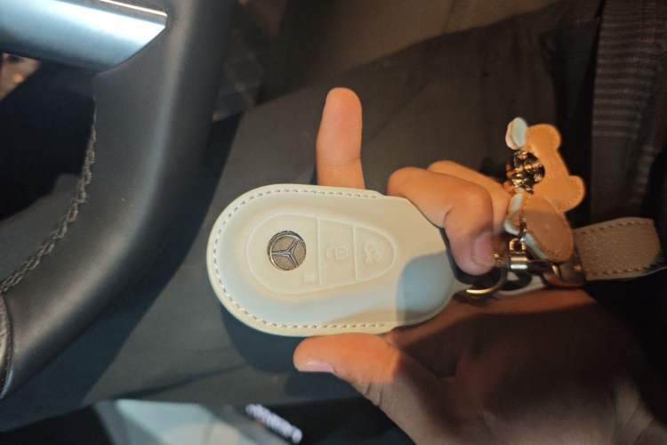 Used Mercedes-Benz C-Class 2022 C 260 L Sport Edition Vehicle Key