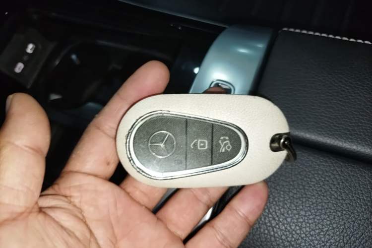 Used Mercedes-Benz C-Class 2022 Restyled C 260 L Sport Edition Vehicle Key