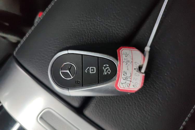 Used Mercedes-Benz C-Class 2022 C 200 L Sport Edition Vehicle Key