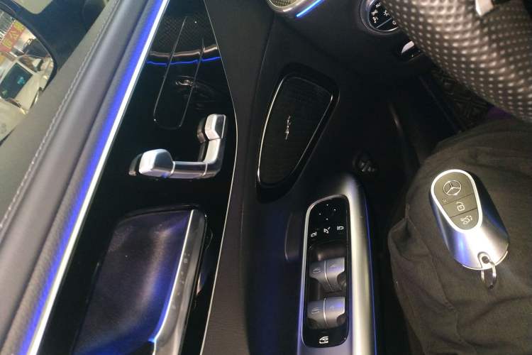 Used Mercedes-Benz C-Class 2022 Restyled C 260 L Sport Edition Vehicle Key