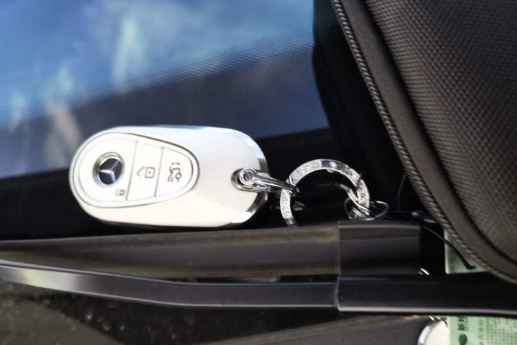 Used Mercedes-Benz C-Class 2022 Restyled C 260 L Sport Edition Vehicle Key