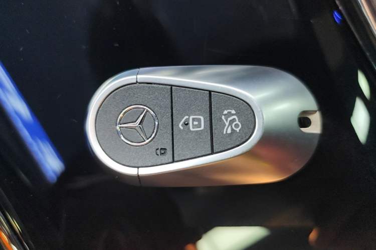 Used Mercedes-Benz C-Class 2022 C 260 L Sport Edition Vehicle Key