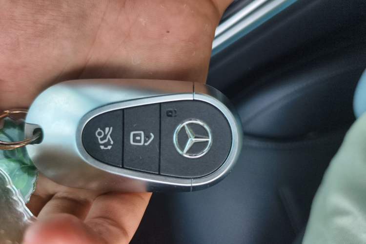Used Mercedes-Benz C-Class 2022 C 260 L Sport Edition Vehicle Key