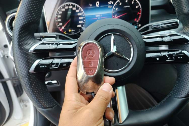 Used Mercedes-Benz C-Class 2022 Restyled C 200 L Sport Edition Vehicle Key