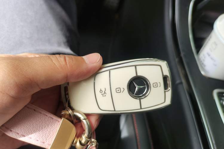 Used Mercedes-Benz C-Class 2022 Refreshed C 260 Coupe Vehicle Key