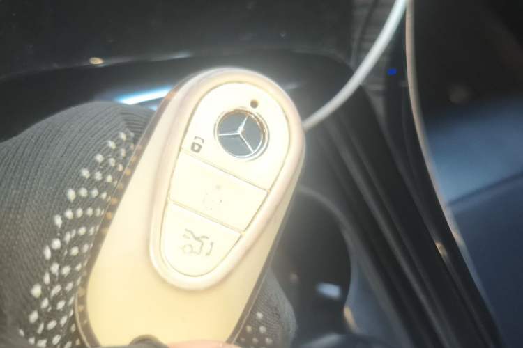 Used Mercedes-Benz C-Class 2022 C 200 L Sport Edition Vehicle Key