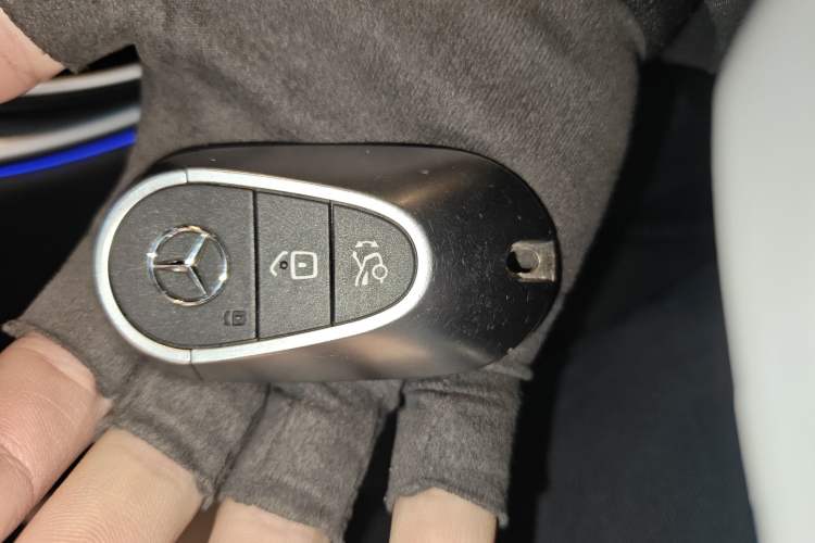 Used Mercedes-Benz C-Class 2022 Restyled C 260 L Sport Edition Vehicle Key