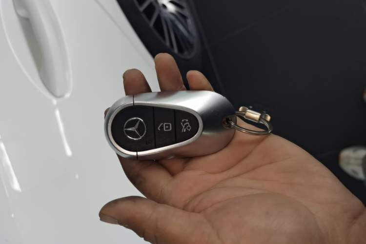 Used Mercedes-Benz C-Class 2022 C 260 L Sport Edition Vehicle Key