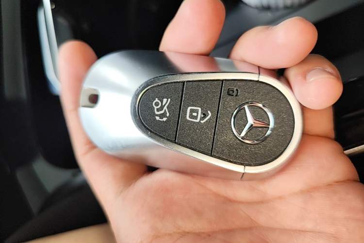 Used Mercedes-Benz C-Class 2022 C 260 L Sport Edition Vehicle Key