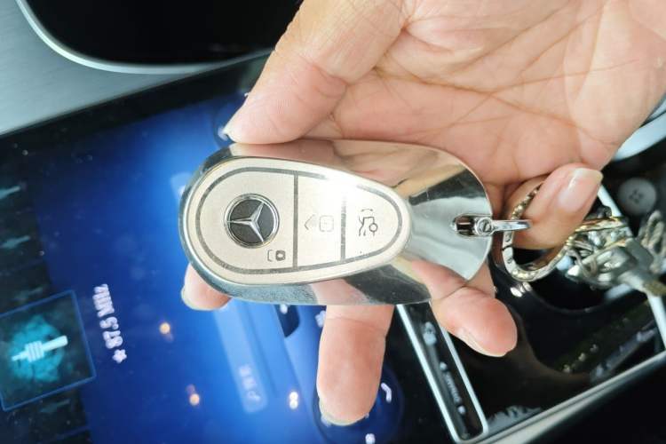 Used Mercedes-Benz C-Class 2022 C 200 L Sport Edition Vehicle Key