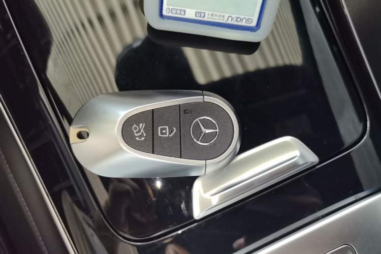 Used Mercedes-Benz C-Class 2022 Restyled C 260 L Sport Edition Vehicle Key