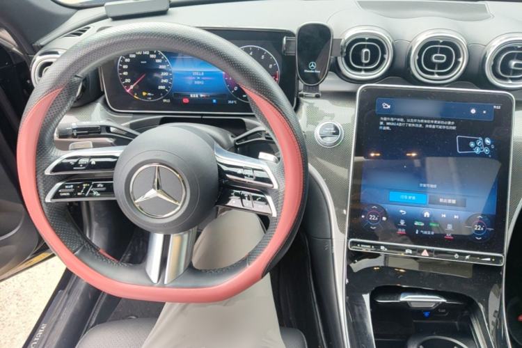 Used Mercedes-Benz C-Class 2023 Second Facelift C 260 L Sport Edition Center Console