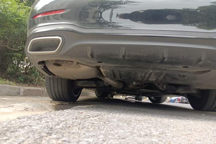 Used Mercedes-Benz C-Class 2023 C 260 L Bright Night Sports Edition Chassis Rear